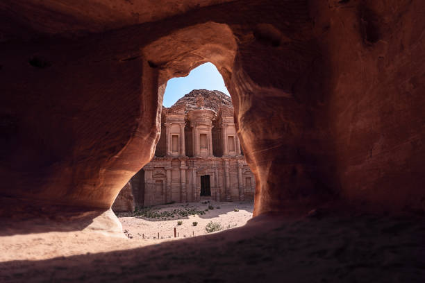 ~/Root_Storage/AR/EB_List_Page/gettyimages-1210321406-612x612.jpg